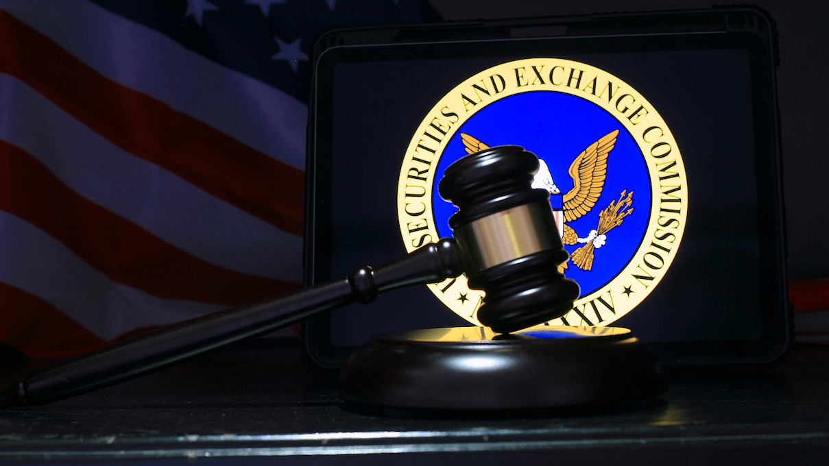 SEC Chair Says Crypto Intermediaries Are Rife With Conflict and Urges Compliance